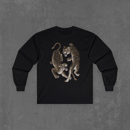 SUEA KOO LONG SLEEVE TEE (front print)