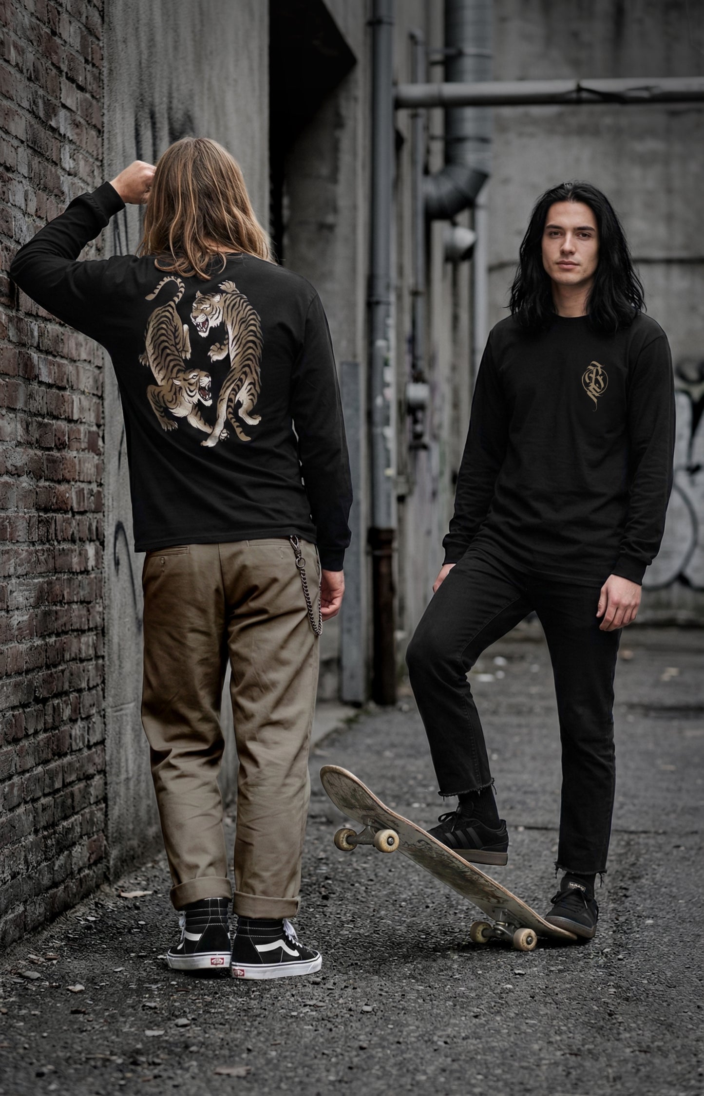 SUEA KOO LONG SLEEVE TEE (front & back)