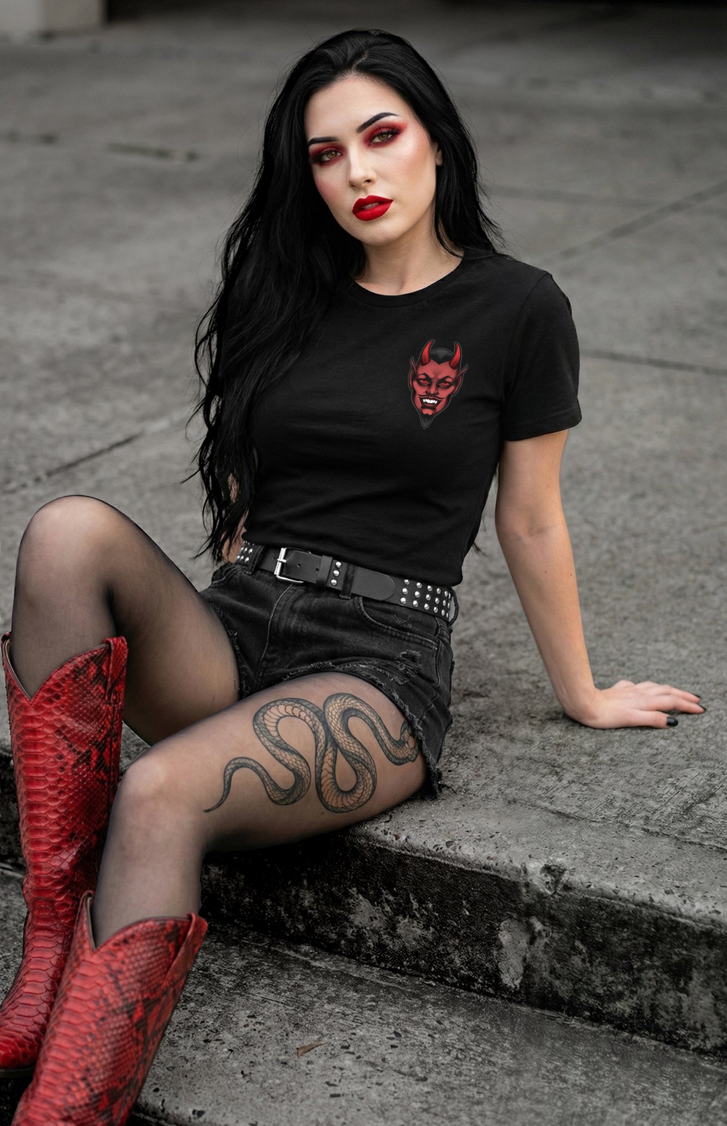 RED DEVIL T-SHIRT (black)
