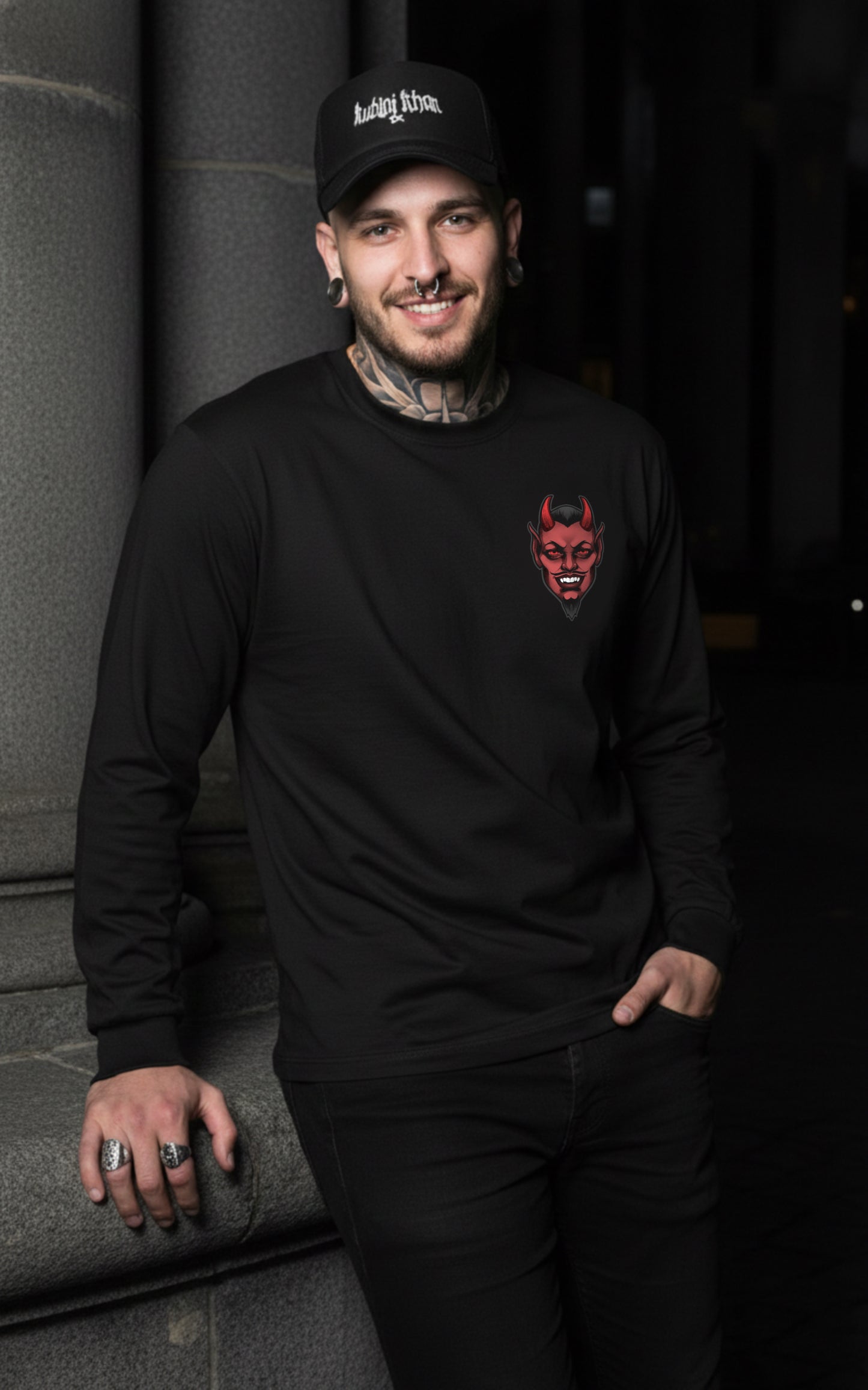 RED DEVIL LONG SLEEVE TEE