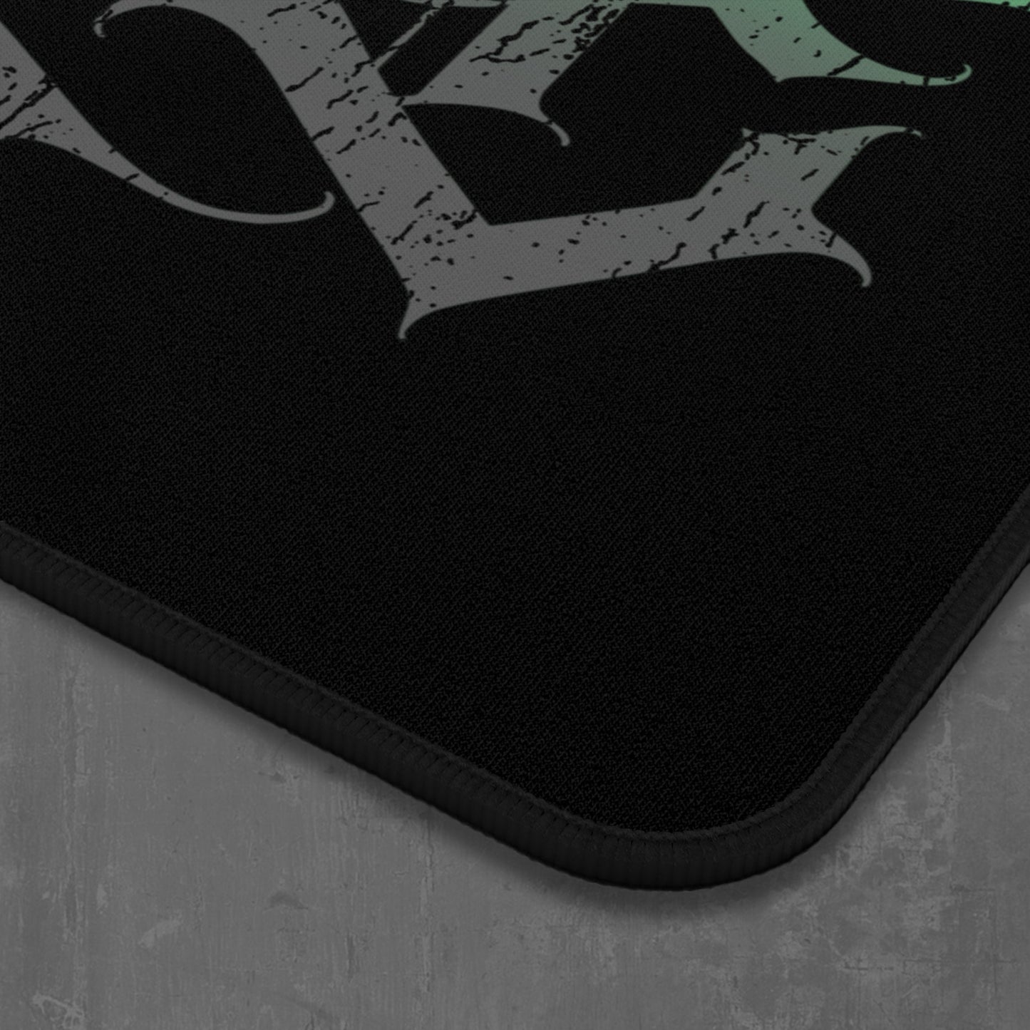 BANSHEE SKULL DESK MAT