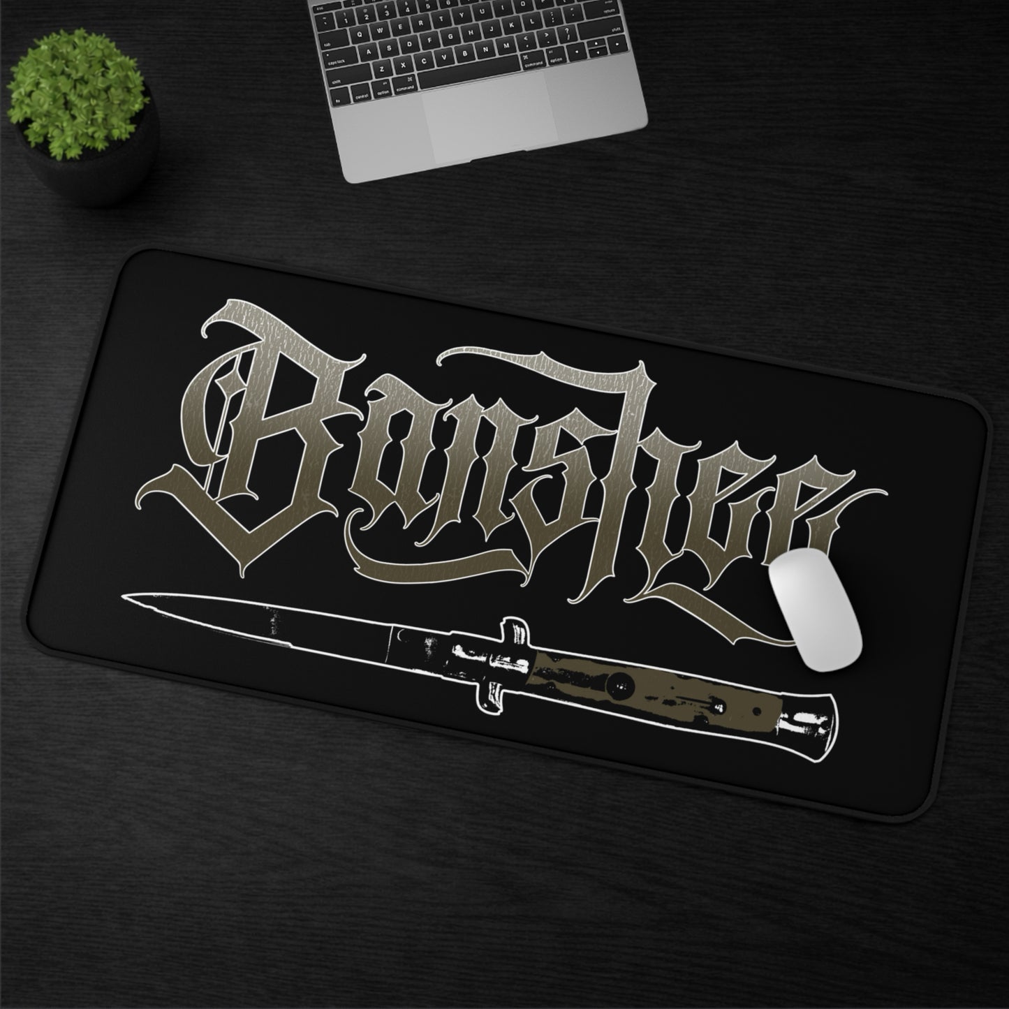 BANSHEE SWITCHBLADE DESK MAT